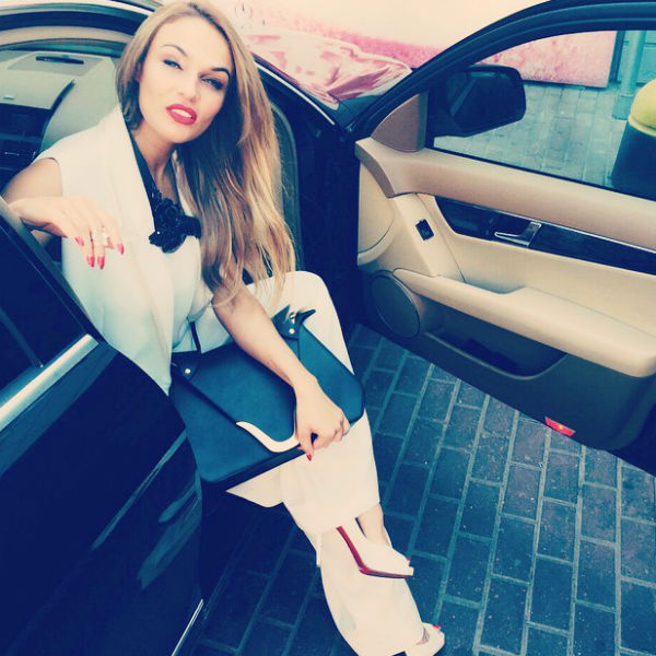 Сама Алена не представляет жизни без автомобиля Сама Алена не представляет жизни без автомобиля