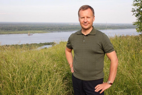 Денис Вороненков переехал в Киев в октябре 2016 года Денис Вороненков переехал в Киев в октябре 2016 года