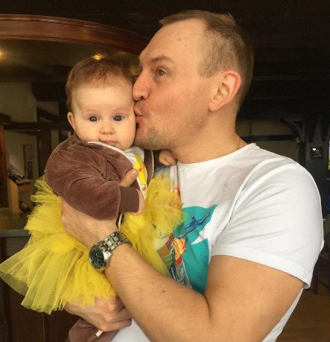 Степан Меньщиков с дочерью Варварой Степан Меньщиков с дочерью Варварой