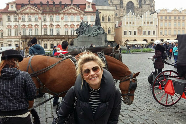 Недавно актриса ездила в Карловы Вары, чтобы заняться здоровьем Недавно актриса ездила в Карловы Вары, чтобы заняться здоровьем