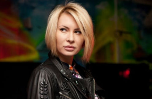 Элина Камирен даже не подозревала, что кто-то пытается заработать на ее имени Элина Камирен даже не подозревала, что кто-то пытается заработать на ее имени