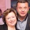 Дочь Леонида Парфенова и Елены Чекаловой выходит замуж