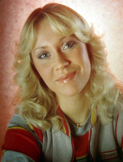 Экс-участница ABBA Агнета Фельтскуг Экс-участница ABBA Агнета Фельтскуг