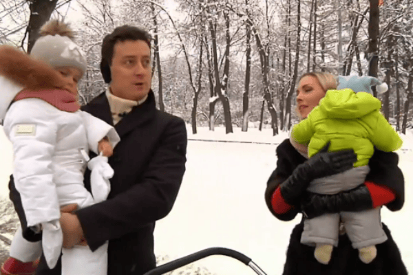Станислав Ярушин с семьей Станислав Ярушин с семьей