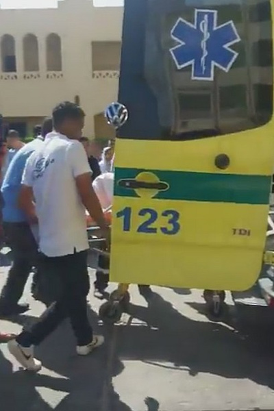 Пострадавших в результате нападения увезли в больницу Пострадавших в результате нападения увезли в больницу