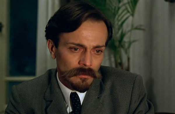 «Романовы. Венценосная семья» (2000) «Романовы. Венценосная семья» (2000)