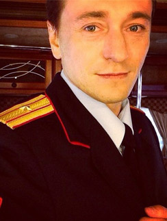 Сергей Безруков на съемках сериала "Временно недоступен" Сергей Безруков на съемках сериала "Временно недоступен"