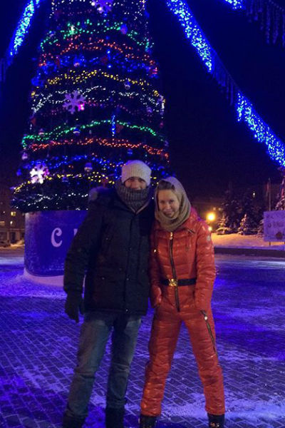 Семья проводит время с родителями Элины в Тюмени Семья проводит время с родителями Элины в Тюмени