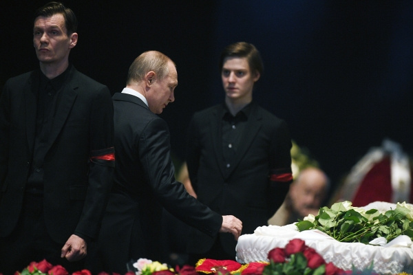 Филипп Янковский, Владимир Путин и сын Олега Табакова Павел Филипп Янковский, Владимир Путин и сын Олега Табакова Павел