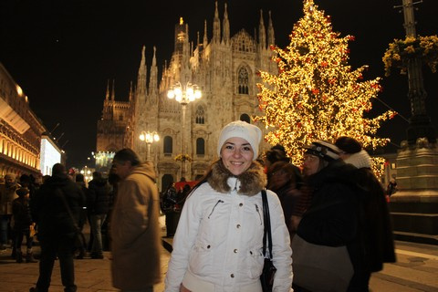 Светлана на площади Duomo di Milano (Кафедральный собор в Милане) Светлана на площади Duomo di Milano (Кафедральный собор в Милане)
