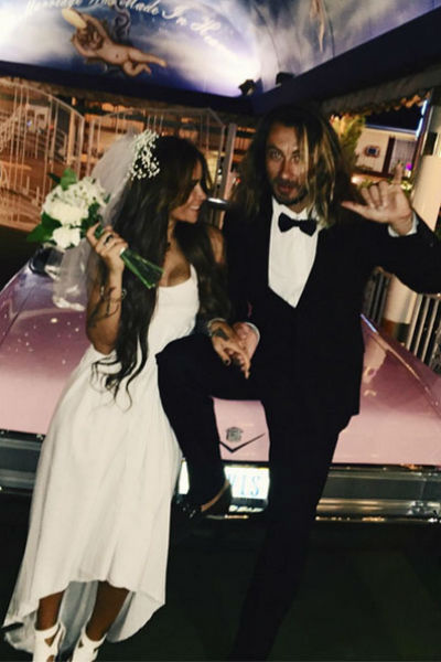 Айза Долматова с новым мужем Дмитрием Анохиным