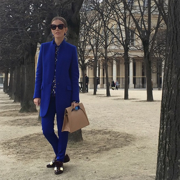 После шоу Hermes в костюме Stella McCartney После шоу Hermes в костюме Stella McCartney