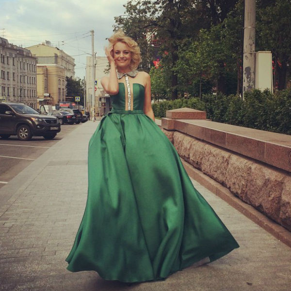 Елена Максимова по пути на красную дорожку Елена Максимова по пути на красную дорожку
