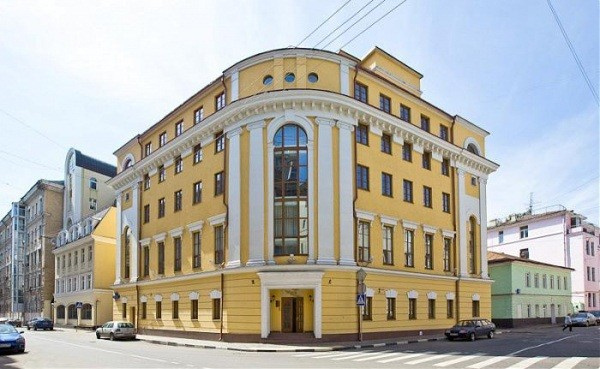 Пару недель назад труп женщины был обнаружен в театральной школе Табакова Пару недель назад труп женщины был обнаружен в театральной школе Табакова