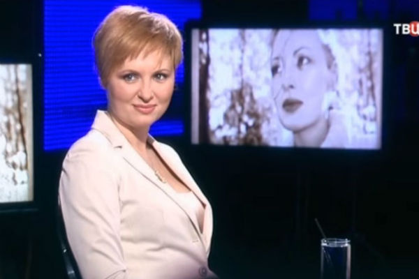 Елена Ксенофонтова сохранила хорошие отношения с первым мужем Елена Ксенофонтова сохранила хорошие отношения с первым мужем