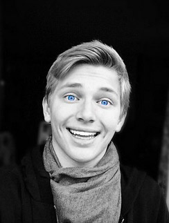 Дени Байсаров Дени Байсаров