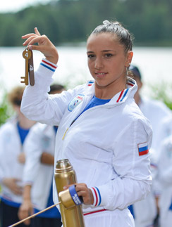 Нина Бузаладзе на жеребьевке перед выступлениями на "Новой волне" Нина Бузаладзе на жеребьевке перед выступлениями на "Новой волне"