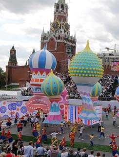 Красочное шоу на Красной площади Красочное шоу на Красной площади
