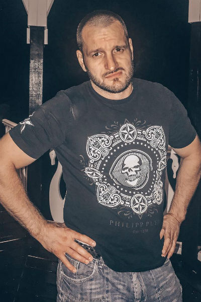 Пока Алексей не собирается заводить серьезные отношения Пока Алексей не собирается заводить серьезные отношения