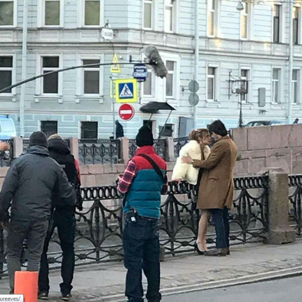 Коллеги по съемочной площадке удивились скромности мировой знаменитости Коллеги по съемочной площадке удивились скромности мировой знаменитости