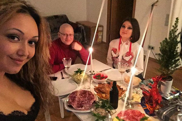 Еще недавно актер встречал Рождество в Европе, где проходил лечение Еще недавно актер встречал Рождество в Европе, где проходил лечение