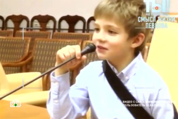 Дмитрий Певцов не хочет, что маленький Елисей чувствовал себя главным человеком Дмитрий Певцов не хочет, что маленький Елисей чувствовал себя главным человеком