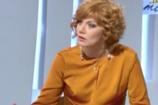Елене Бирюковой тяжело вспоминать те непростые в жизни времена Елене Бирюковой тяжело вспоминать те непростые в жизни времена