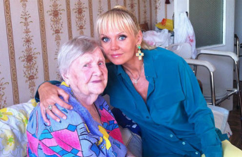 Валентина Дмитриевна с Валерией Валентина Дмитриевна с Валерией