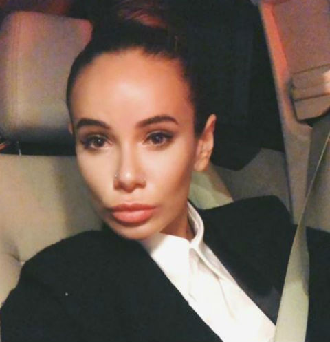 Айза откровенно рассказала о трудном возрасте Айза откровенно рассказала о трудном возрасте