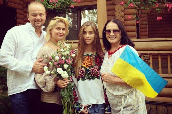 София выросла в дружной семье София выросла в дружной семье
