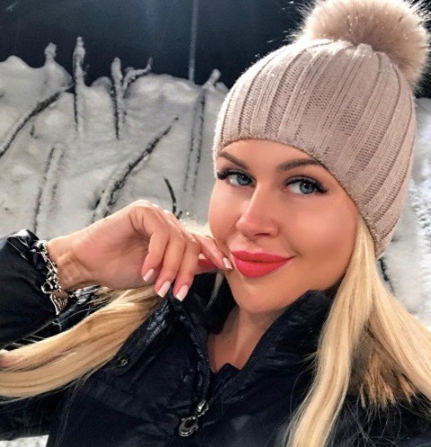 Участница «Дома–2» Марина Африкантова Участница «Дома–2» Марина Африкантова