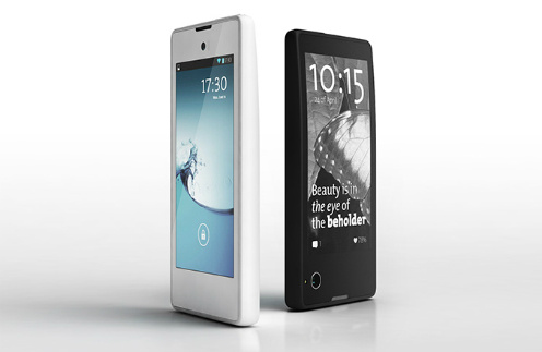 У нового смартфона YotaPhone экран с обеих сторон У нового смартфона YotaPhone экран с обеих сторон