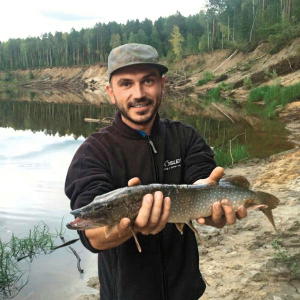 Роман мечтал, чтобы его женой стала именно девушка из России Роман мечтал, чтобы его женой стала именно девушка из России