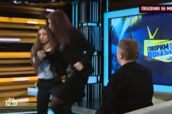 Элина попыталась успокоить маму Элина попыталась успокоить маму