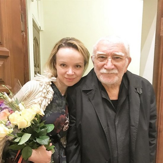 Виталина Цымбалюк-Романовская и Армен Джигарханян Виталина Цымбалюк-Романовская и Армен Джигарханян