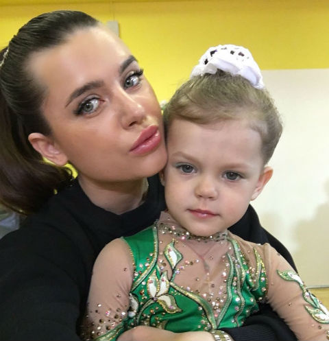 Юлия Ионина с дочерью Юлия Ионина с дочерью