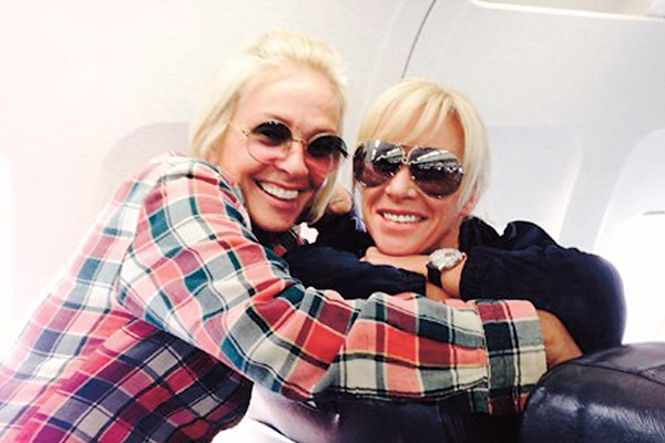 Лайма Вайкуле и Оксана Пушкина Лайма Вайкуле и Оксана Пушкина