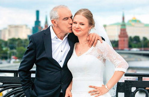 Сергей встречается с дочерью Дашей не только дома, но и на площадке – Гармаши работают вместе в кино Сергей встречается с дочерью Дашей не только дома, но и на площадке – Гармаши работают вместе в кино