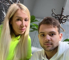 «Колол гормоны, набрал 20 кг»: Надежда Ермакова о страшном диагнозе молодого мужа
