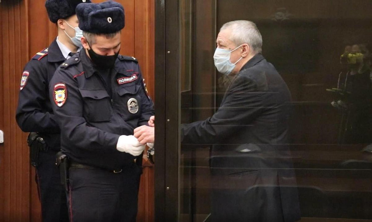 В суд актера доставляют из СИЗО
