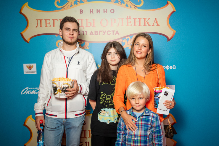 Анна Михайловская с сыном 