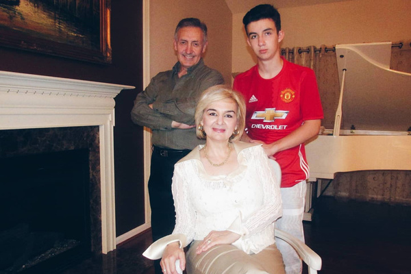 Марина Магомаева с семьей