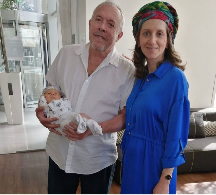 Сын Макаревича и Кляйн появился на свет в одной из клиник Израиля 30 марта