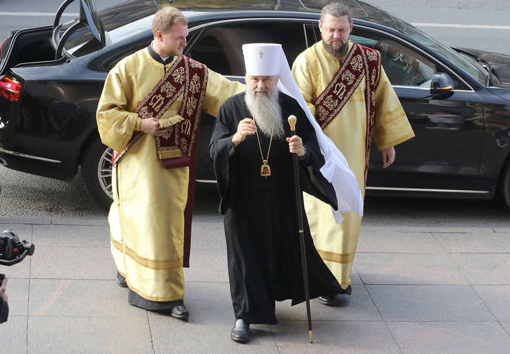Митрополит Санкт-Петербургский и Ладожский Варсонофий будет венчать молодых Митрополит Санкт-Петербургский и Ладожский Варсонофий будет венчать молодых