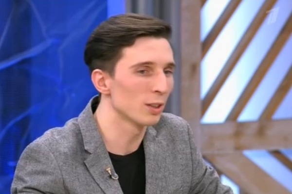 Алексей познакомился с Юлией восемь лет назад
