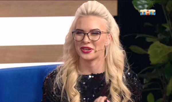 Шевцова продолжает эпатировать публику Шевцова продолжает эпатировать публику