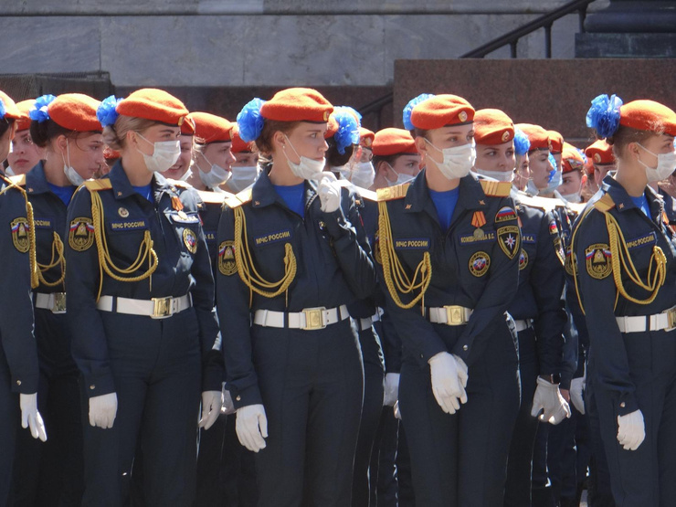Женщины находятся в третьем разряде призыва Женщины находятся в третьем разряде призыва