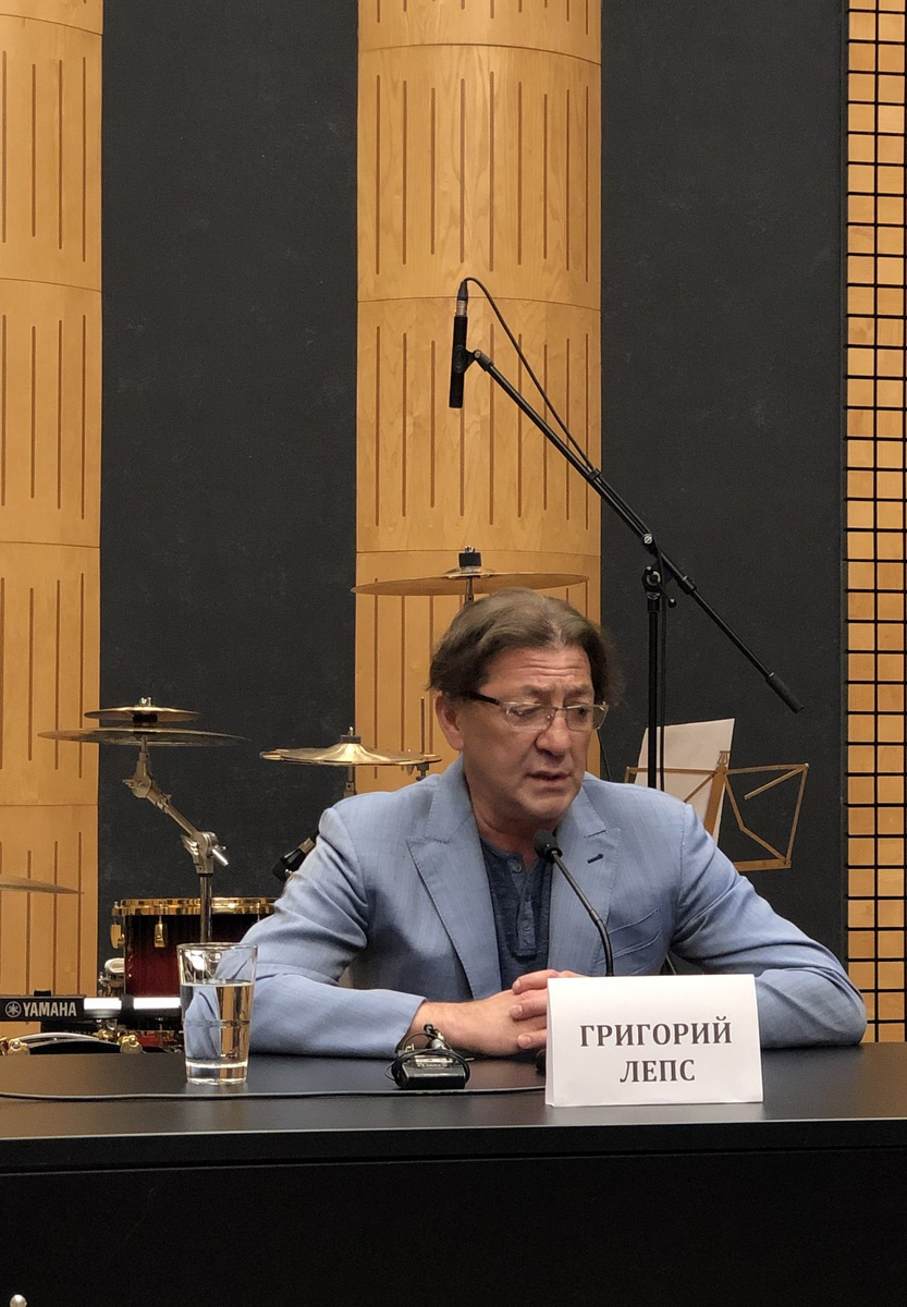 Лепс поделился мнением с журналистами