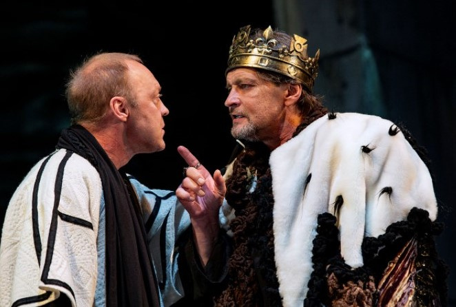 В ноябре актер еще дважды выйдет на сцену родного театра в спектакле «Ричард III»