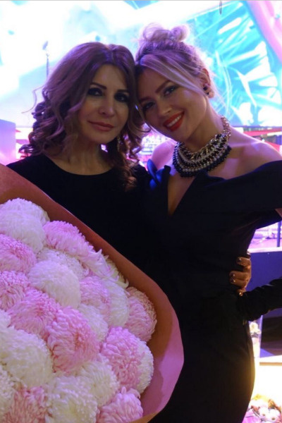 Ирина Агибалова и Сара Окс